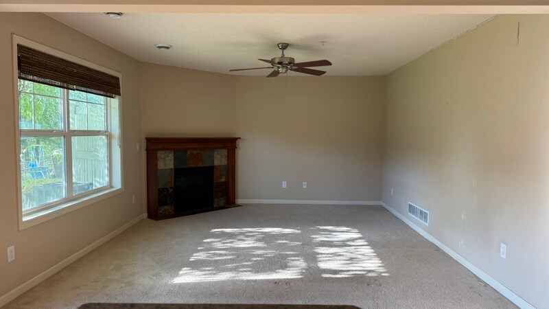 Building Photo - 15726 60th Ave N