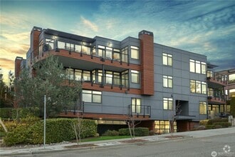 Building Photo - 2Bd/2Ba Kirkland Condo