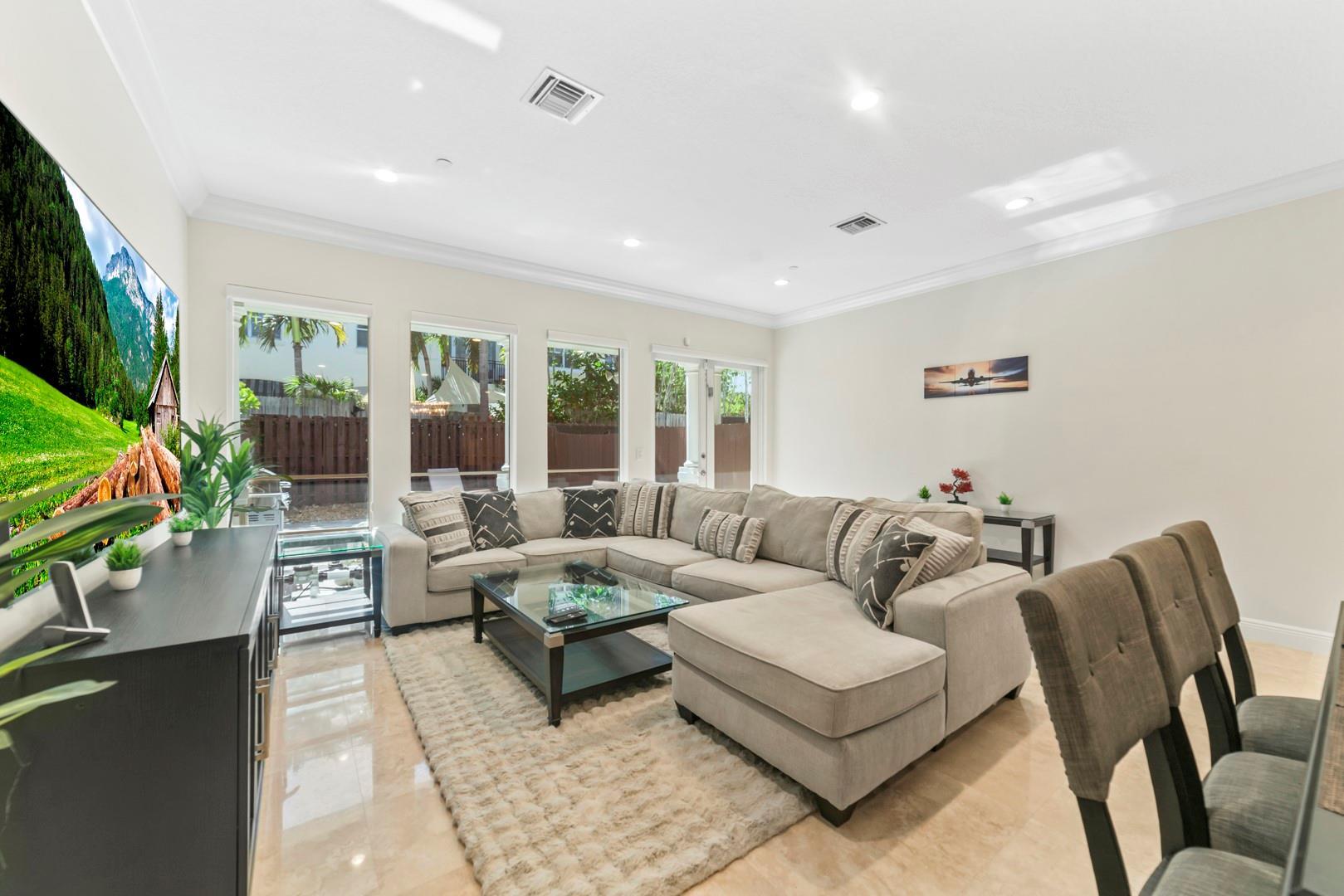 Building Photo - 1849 NE 26th Ave