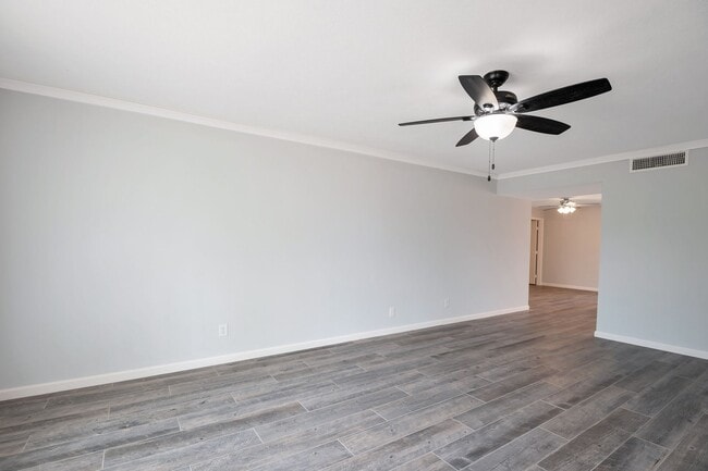 Building Photo - 6-Bedroom Tempe Home with Private Pool, Garage & Ideal Location