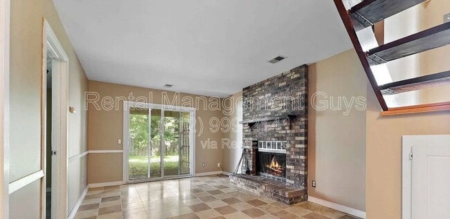 Building Photo - 7390 Stewart Dr