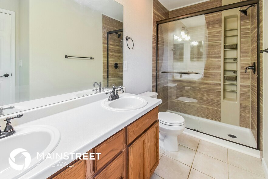 Building Photo - 1650 Leyburn Dr