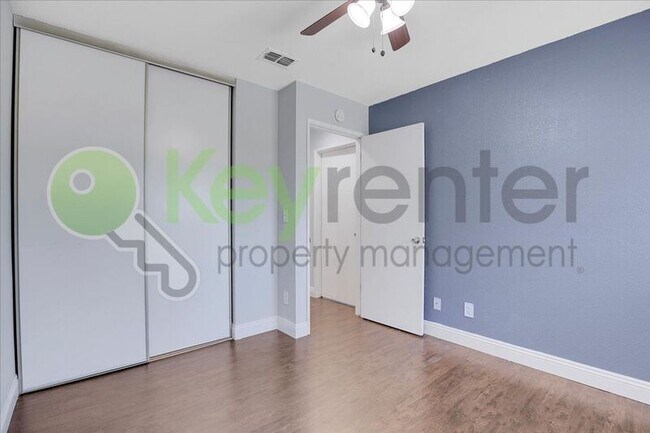 Building Photo - 3462 Bridgeford Dr