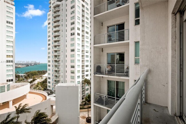 Building Photo - 234 NE 3rd St