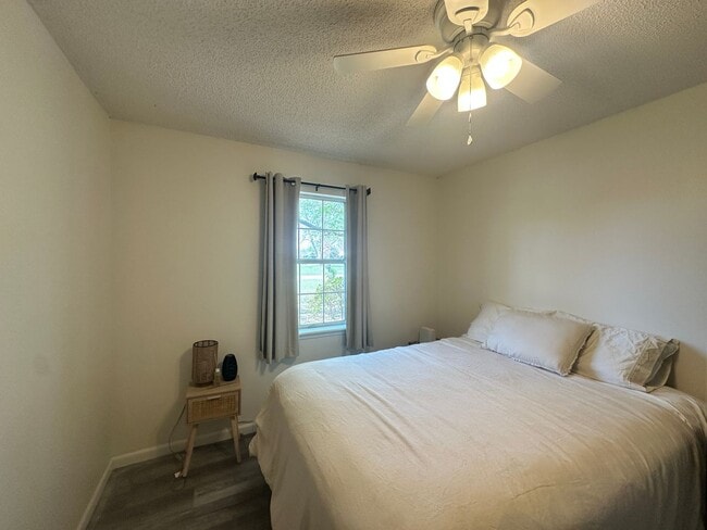 Building Photo - Home in Heatherwoods S/D