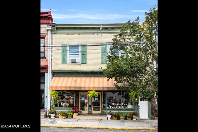 Building Photo - 7 Wharf Ave
