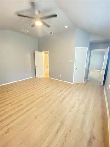 Building Photo - 6928 Clark Vista Dr