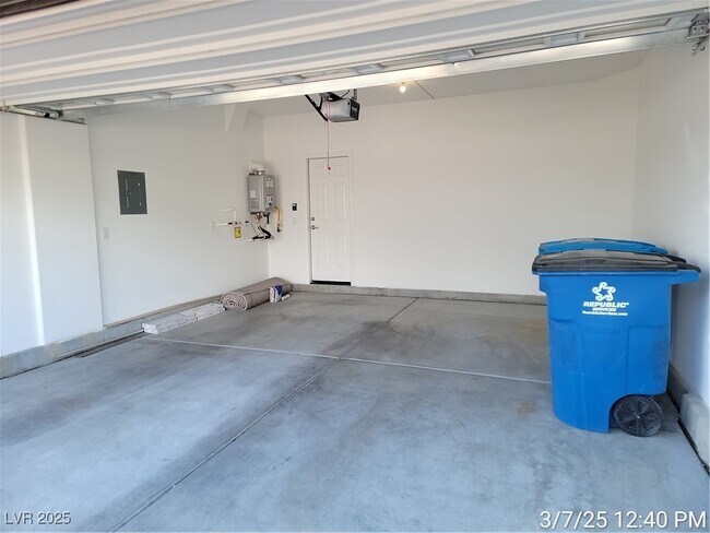 Building Photo - 7813 Bright Ldg St