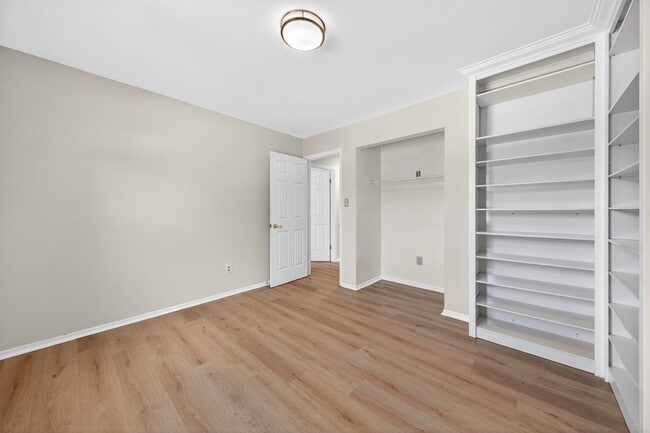 Building Photo - 2019 Cedarmill Dr