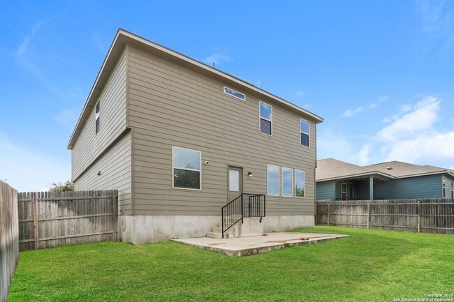 Building Photo - 251 Antler Bnd