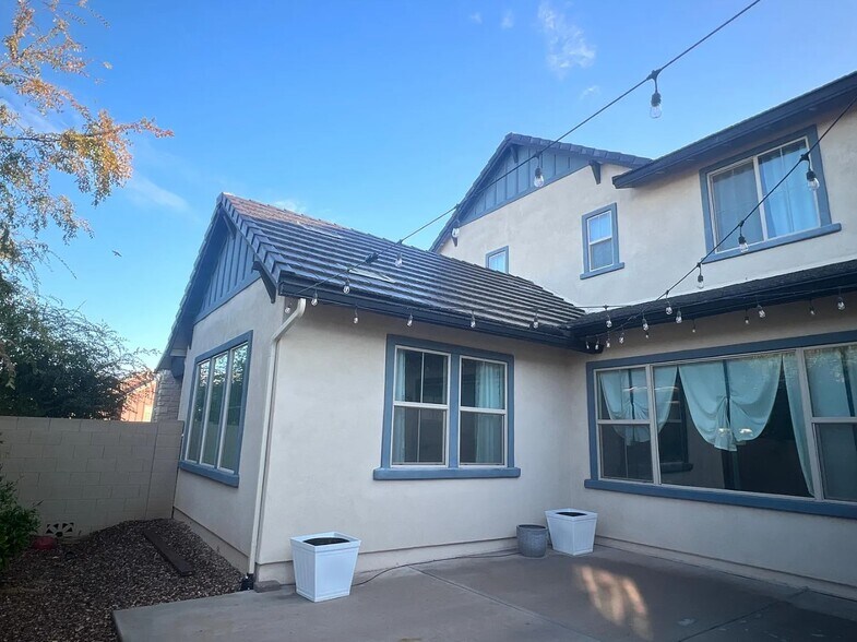 Building Photo - 3649 E Pinto Dr