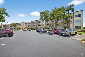Building Photo - 7214 S Devon Dr