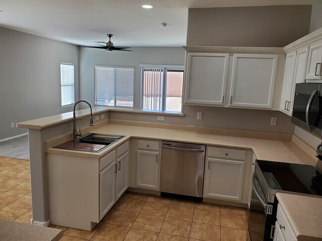 Building Photo - 17294 W Maui Ln