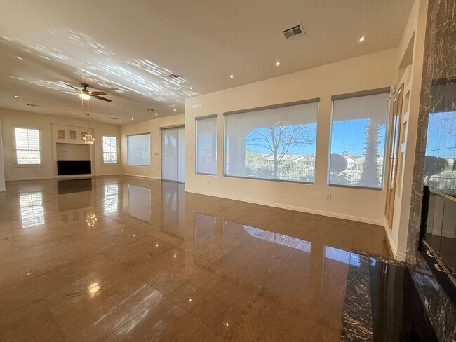 Building Photo - 10284 Sofferto Ave