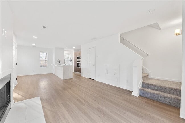 Building Photo - 1513 Briar Creek Rd