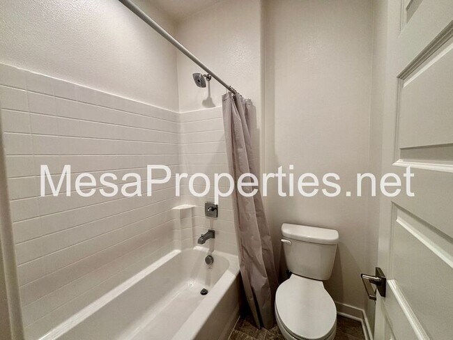 Building Photo - 7031 Aloe Ln