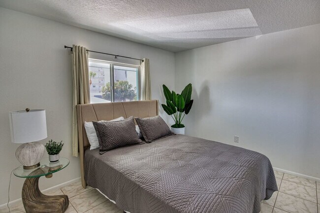 Building Photo - 505 Fillmore Ave