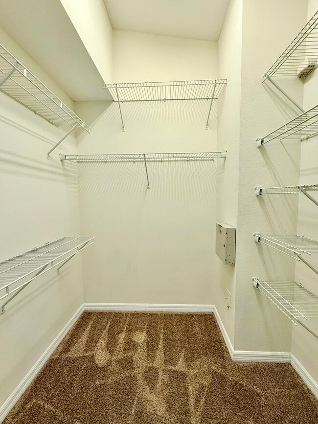 Building Photo - 4302 English Turn Way