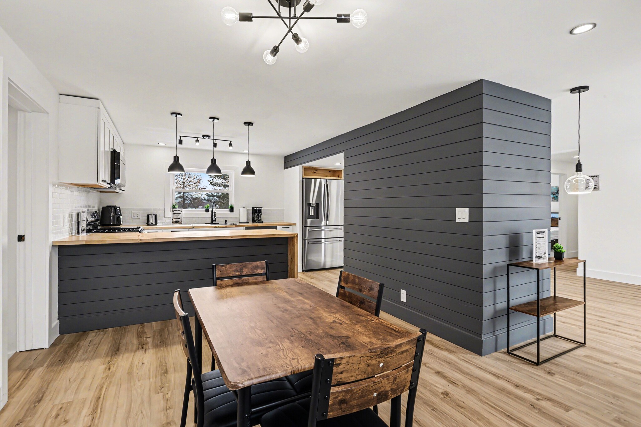 Dining Room - 2705 McCarty Rd