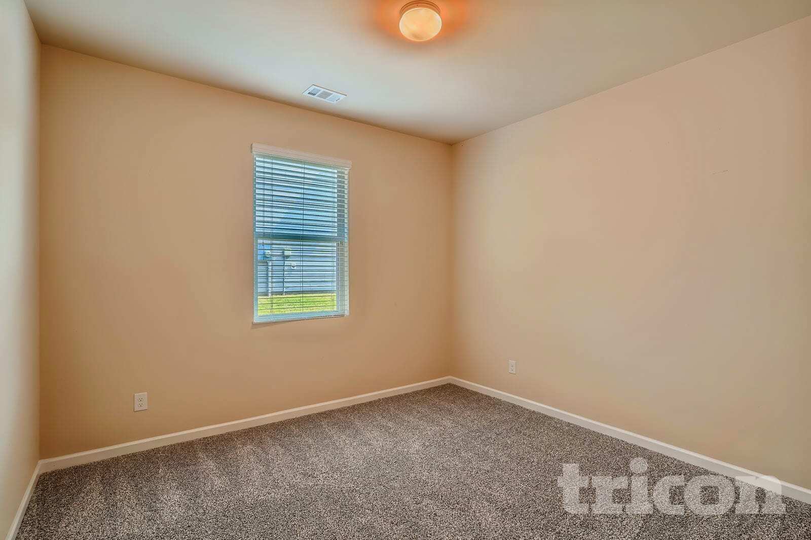 Building Photo - 109 Aviary Ln