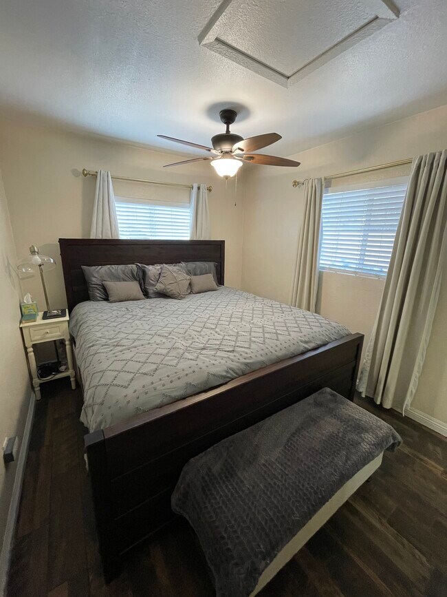 Main bedroom - 13210 Raven St