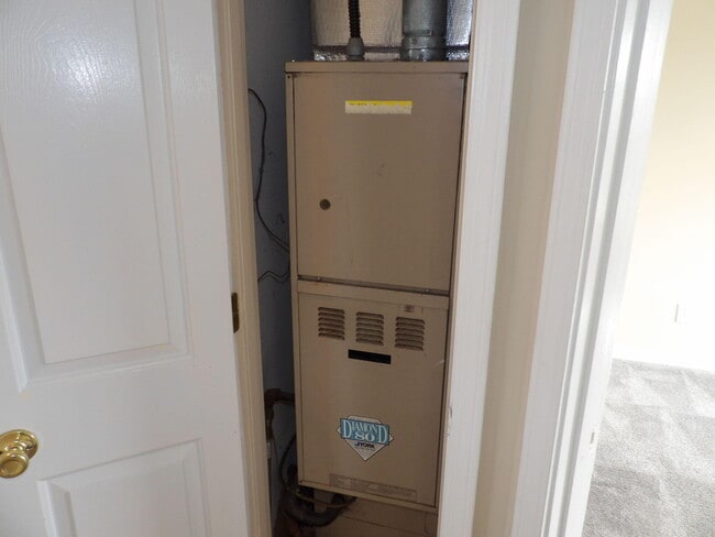 Building Photo - 344 Bypass Plaza Dr