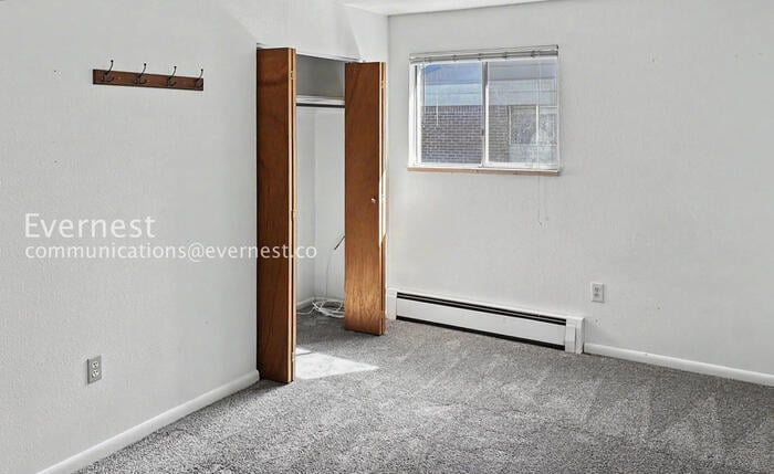 Building Photo - 1305 Burton Ct