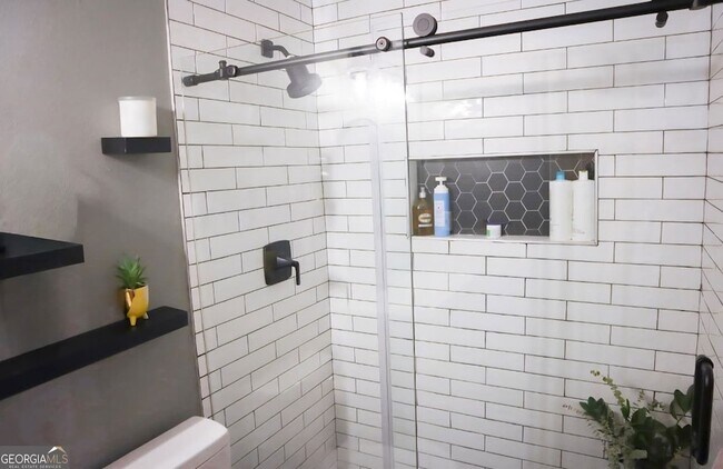 Building Photo - 3133 Buford Hwy NE