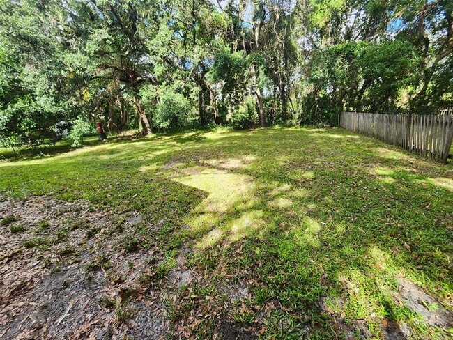 Building Photo - 3588 Meriden Ave