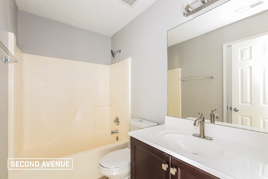 Building Photo - 512 Gatewood Dr