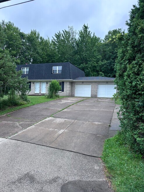 Building Photo - 4125 Cooper Rd