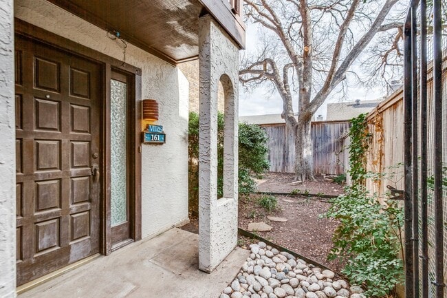 Building Photo - Private Backyard & Balcony • 2-Bedroom in ...