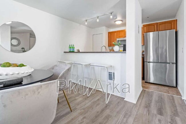 Building Photo - 19230 Forest Park Dr NE