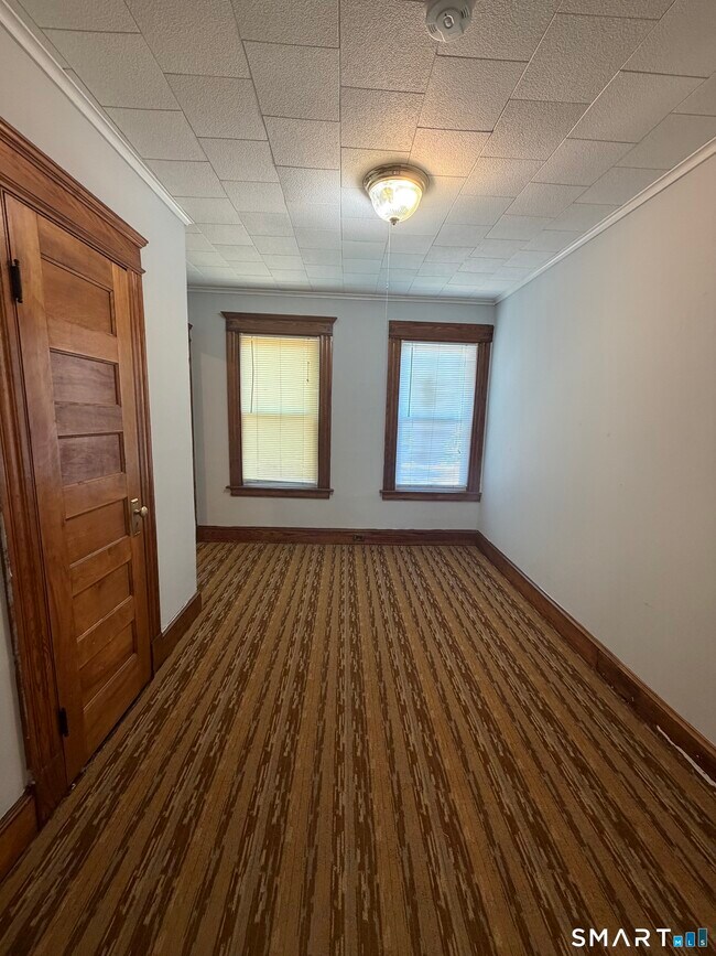 Building Photo - 9 Pierpont St