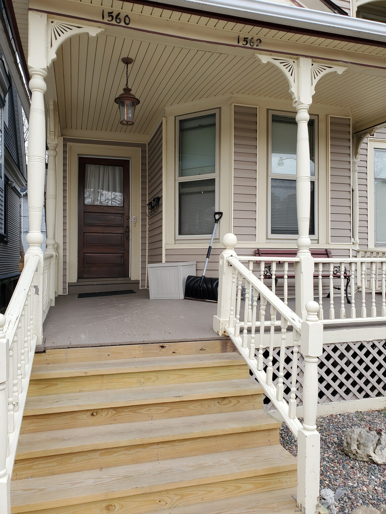 Front entrance & porch - 1562 E Irving Plz