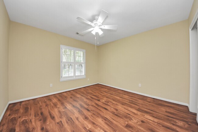 Building Photo - 16710 Colony Terrace Dr