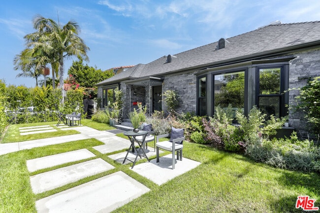Building Photo - 344 S Camden Dr