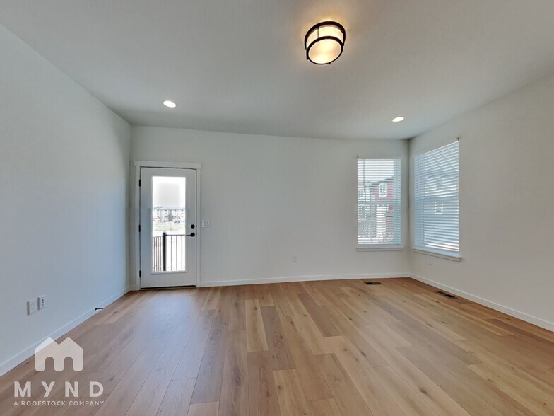 Building Photo - 3595 Mission Bay Ct