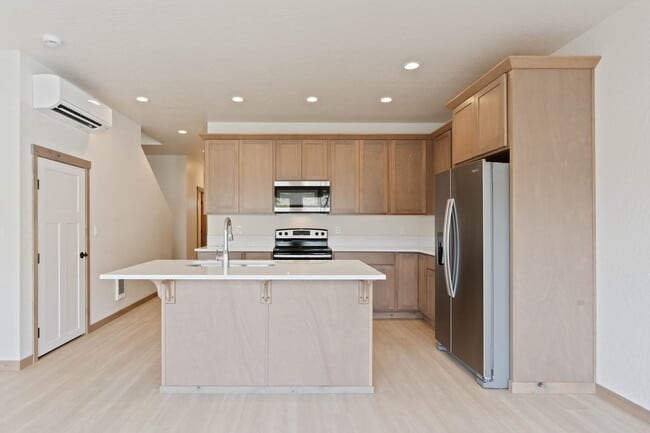 Building Photo - 3578 Blaze Lp
