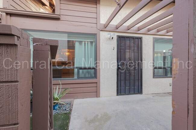 2 Bedroom/2 Bath Condo with Garage - $189... - 2 Bedroom/2 Bath Condo with Garage  - $189...