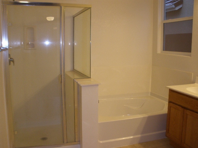Building Photo - 1043 Villaggio Cir