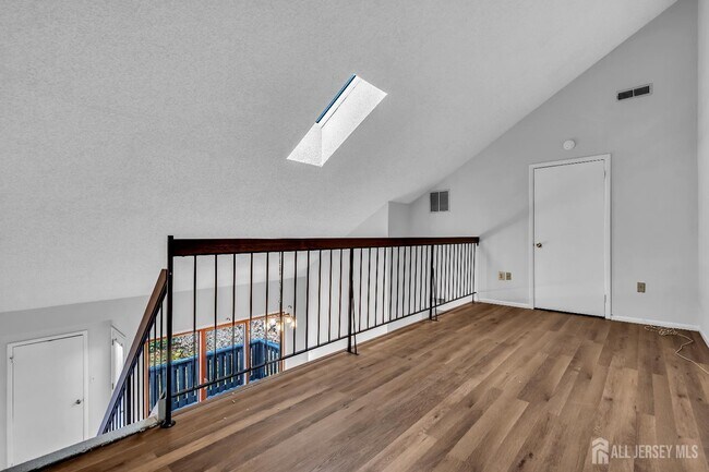 Building Photo - 2016 Aspen Dr