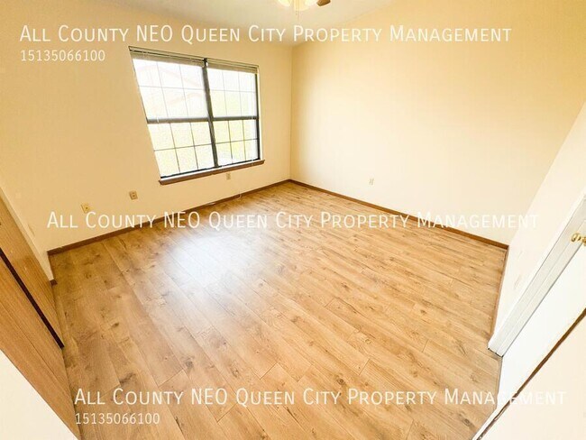 Building Photo - 2745 Brookshire Ln