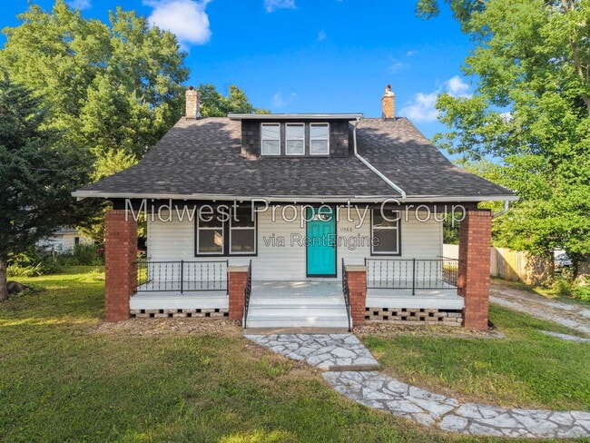 Building Photo - 11560 Old Halls Ferry Rd