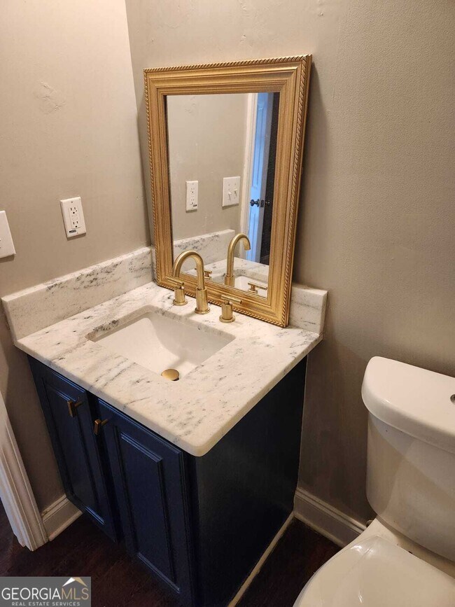 Building Photo - 333 Tara Commons Cir