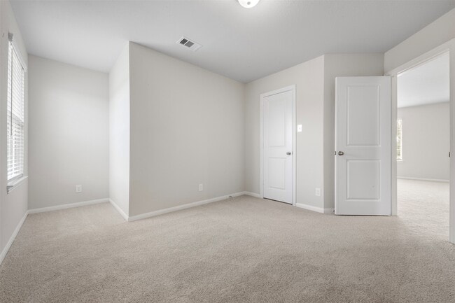 Building Photo - 10783 Sora Dr