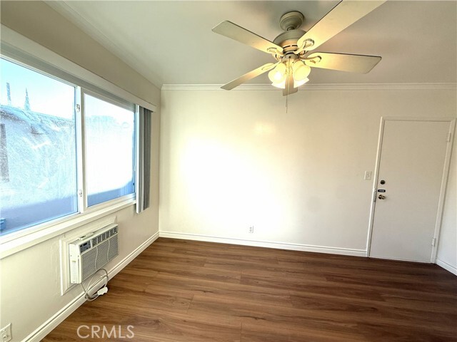 Building Photo - 665 S Lake Ave