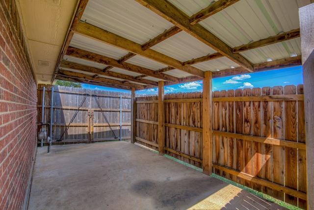 Building Photo - 5501 Gateway Ln