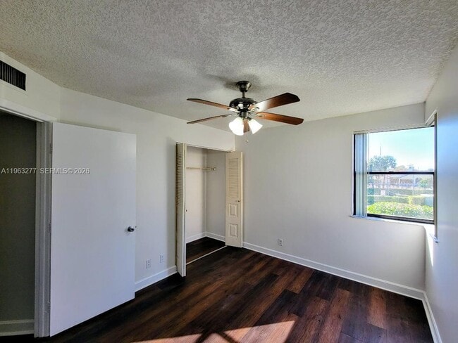 Building Photo - 5701 Riverside Dr