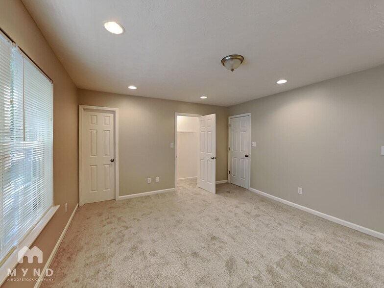 Building Photo - 381 Cottonwood Loop